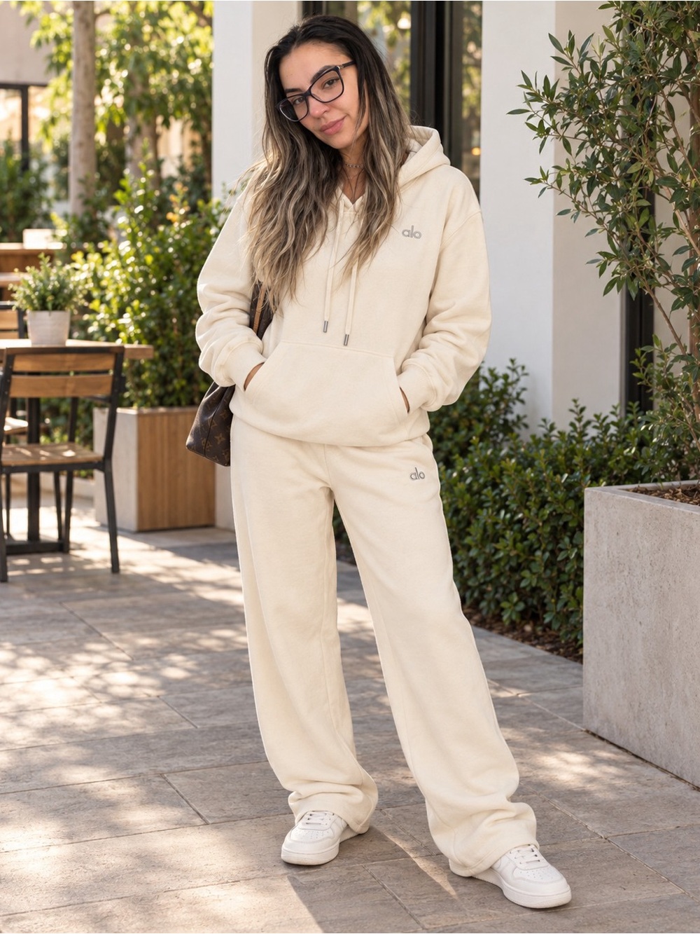 Alo Yoga Accolade Hoodie + Straight Leg Sweatpants Oat Milk S NWT Set